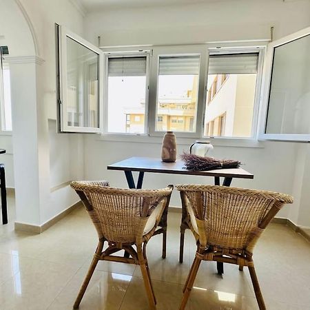 Apartamento A Pie De Playa. Кадис Екстериор снимка